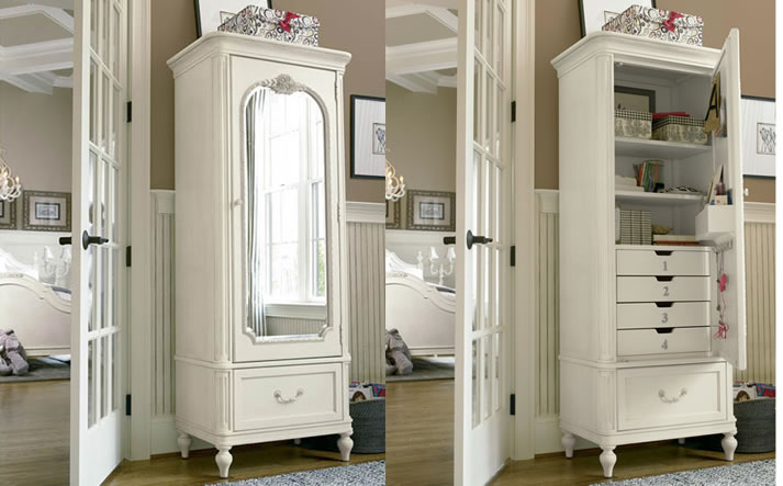 Arianna armoire both open and closed
