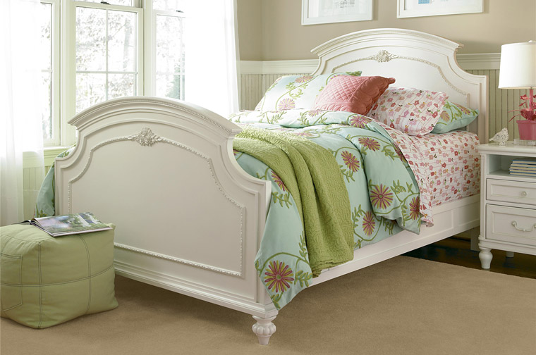 Gabriella full panel bed