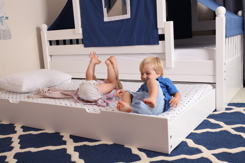 kids playing on Maxtrix toddler tent bed with trundle