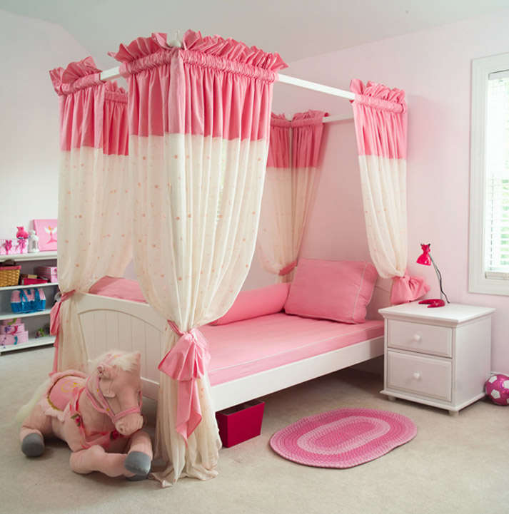 Maxtrix princess poster bed