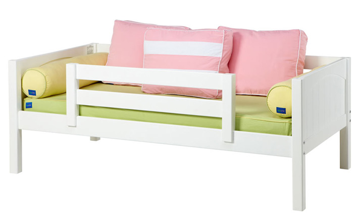 Maxtrix toddler daybed with guardrail in white finish